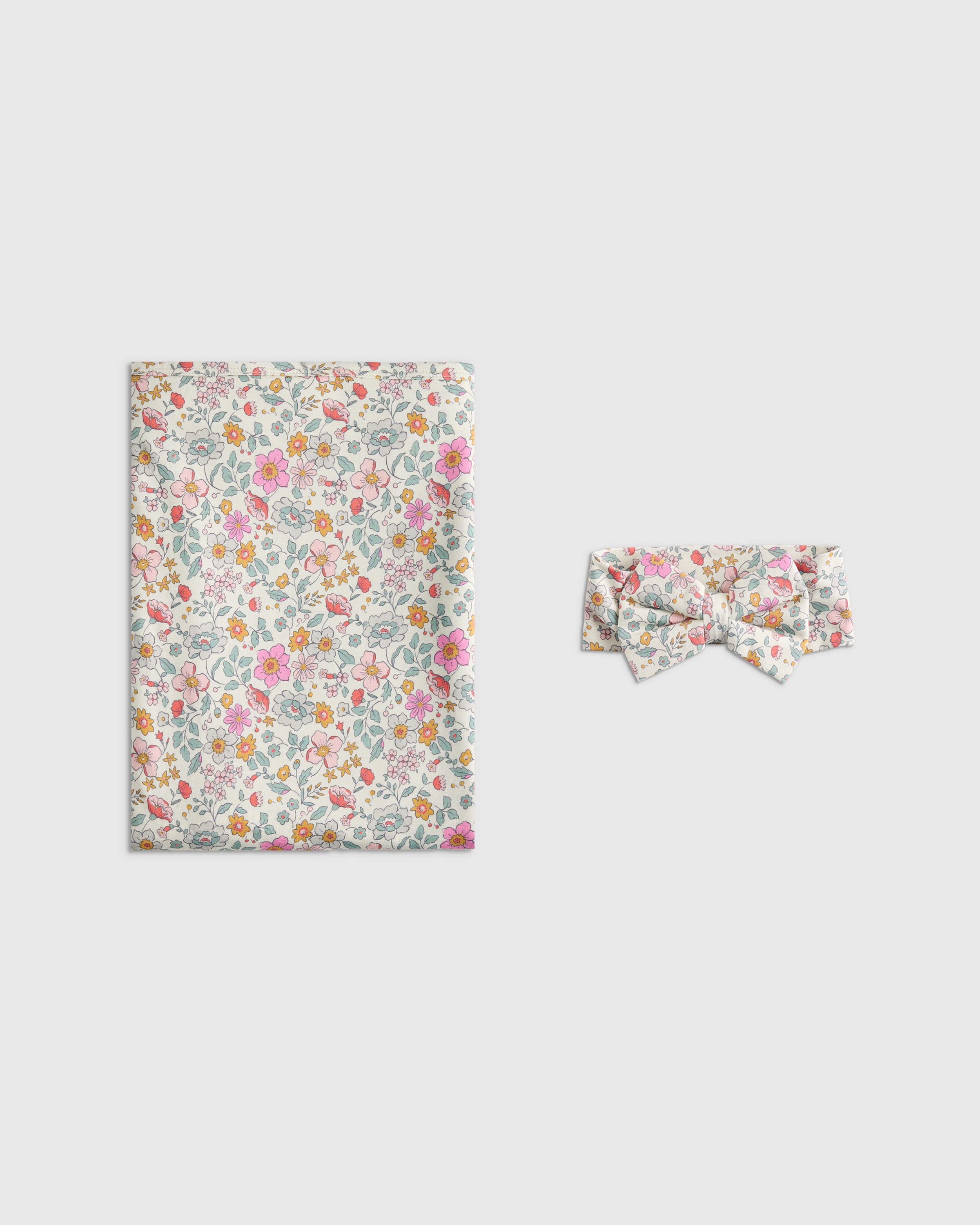 Bamboo Swaddle & Bow Layette Set
