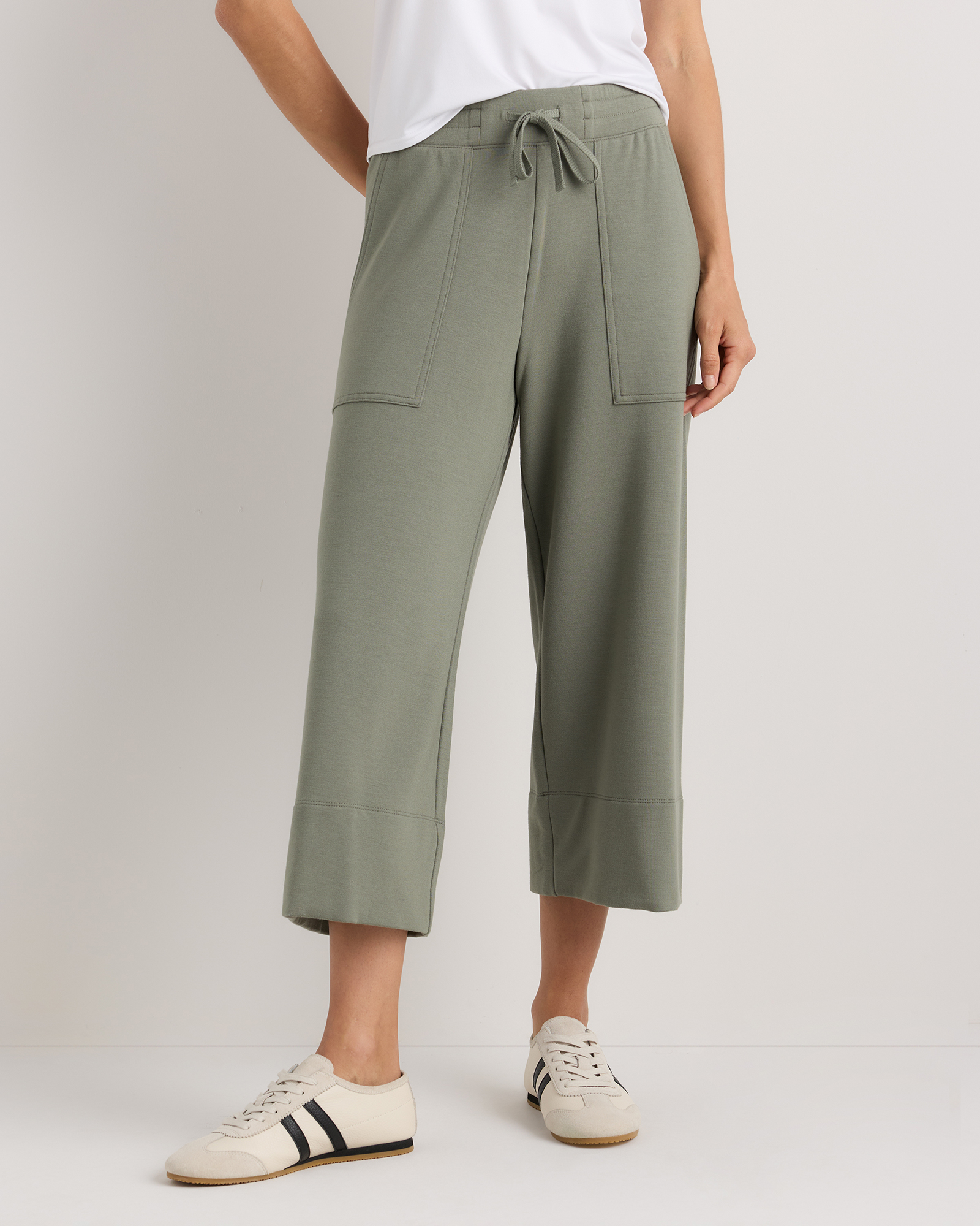 SuperSoft Fleece Cropped Wide Leg Pants