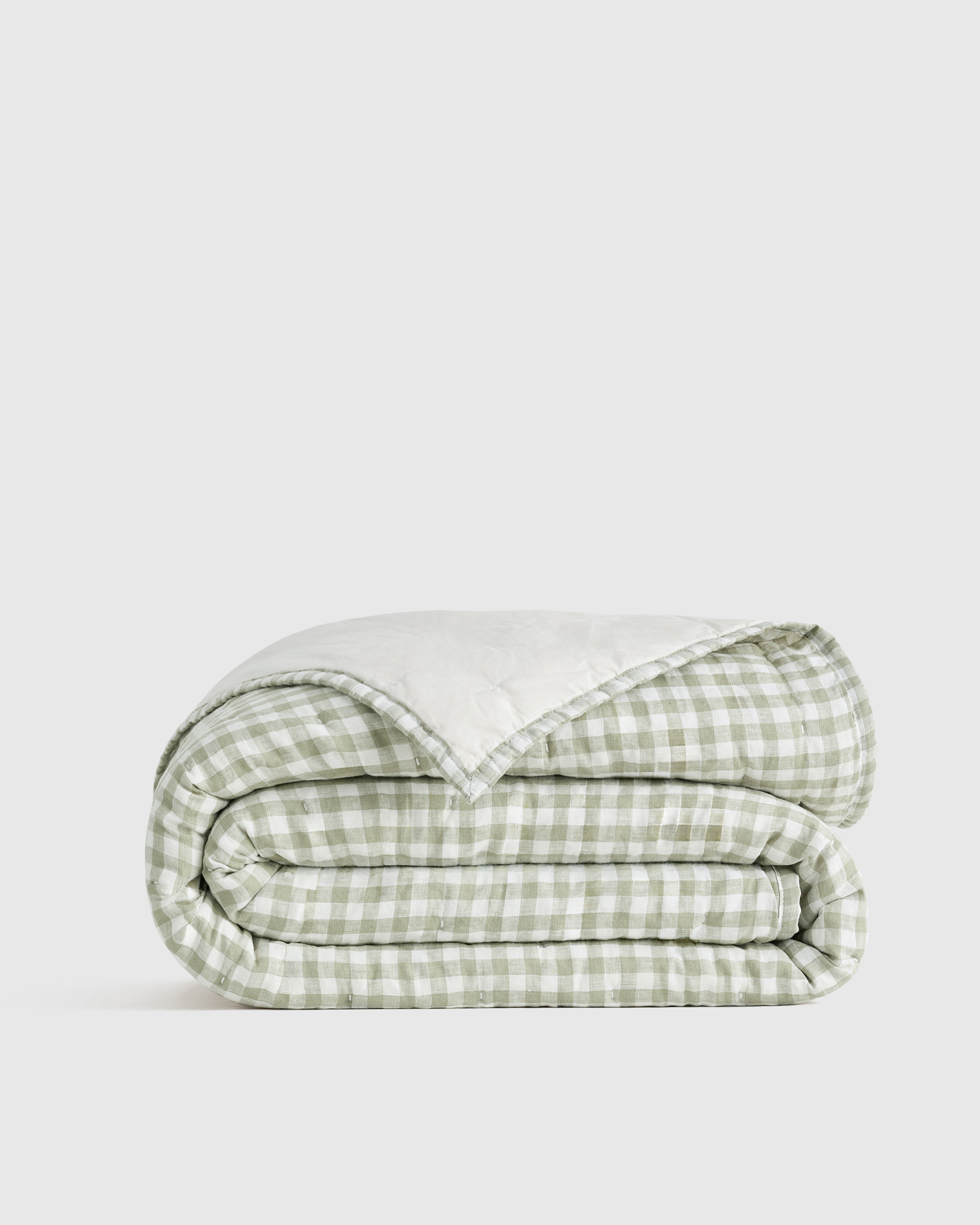 European Linen Patterned Quilt