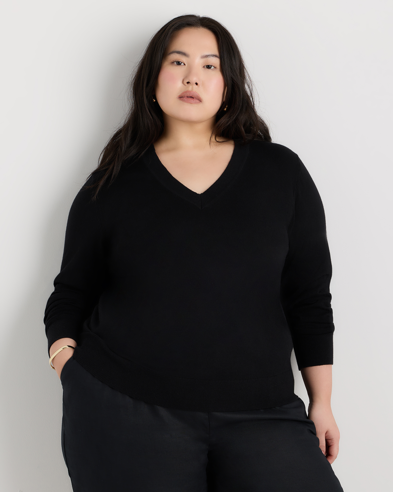Lightweight Cotton Cashmere V-Neck Sweater